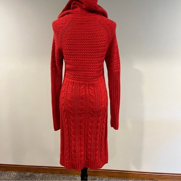 Athleta 100% merino wool sporty hooded Red Cable Knit sweater Dress size medium - Picture 5 of 12